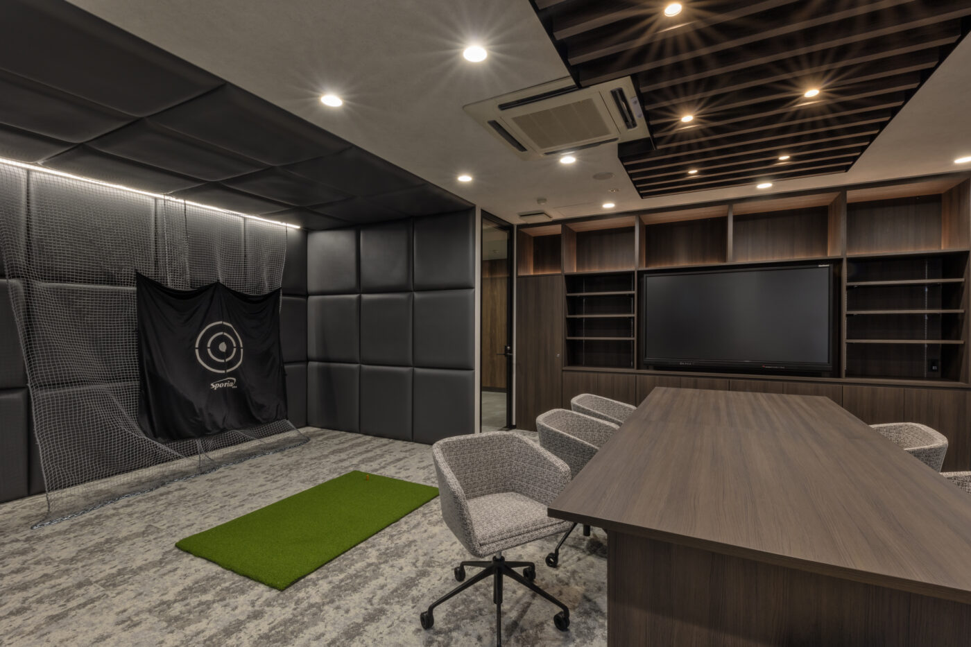 カジュアルダウンの先の見えるコミュニケーション