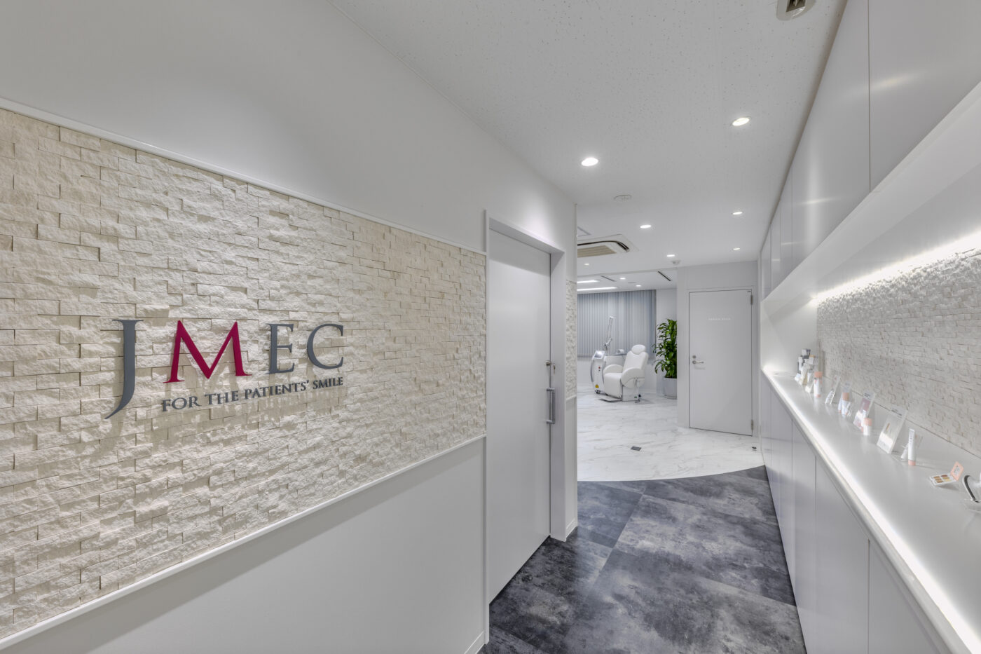 「美と健康」を体現するクリーンなショールーム