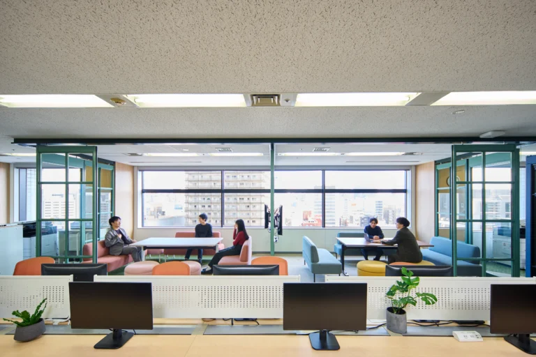 コマニー株式会社オフィス環境営業所スライド2